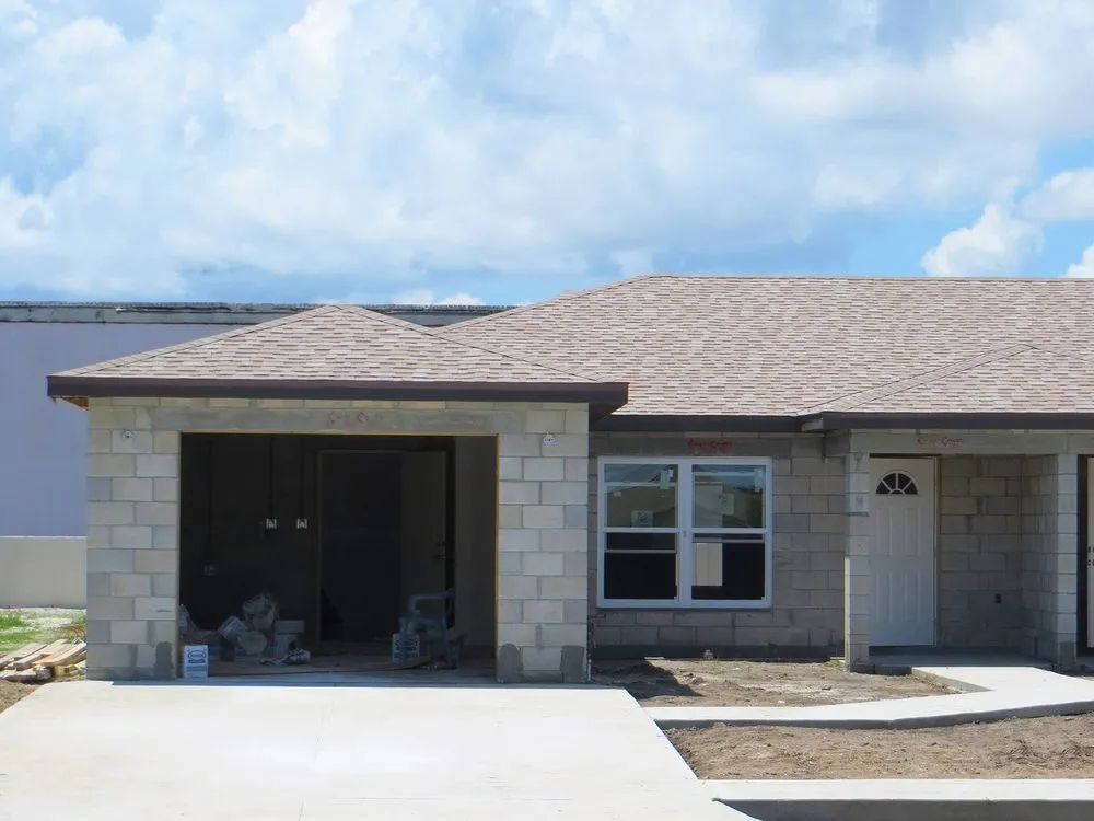 Slide of Kaiser Roofing