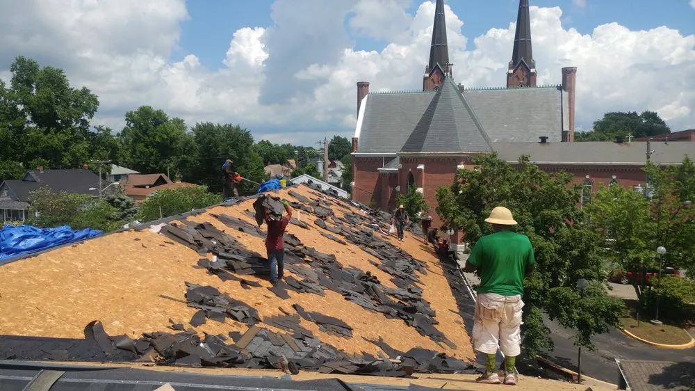 Slide of Karis Construction