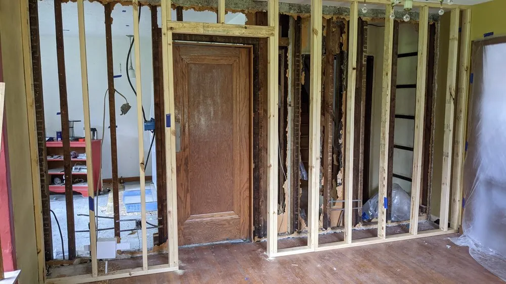 Slide of Karis Construction