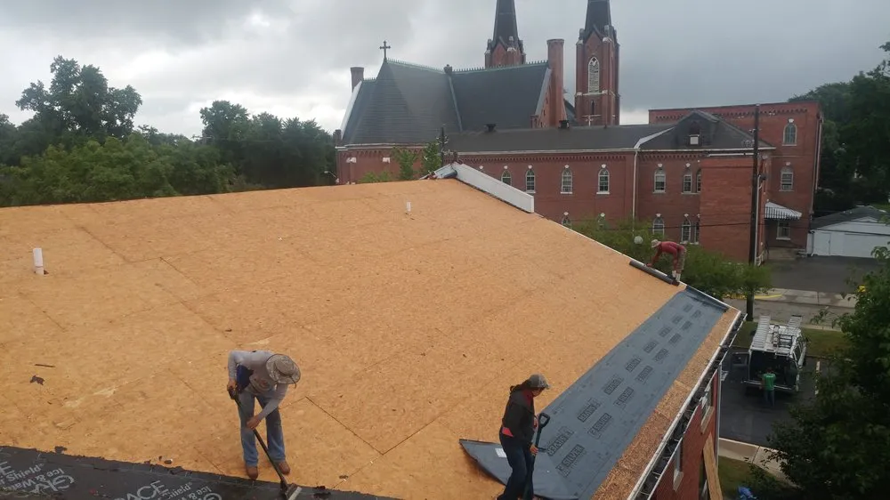 Slide of Karis Construction