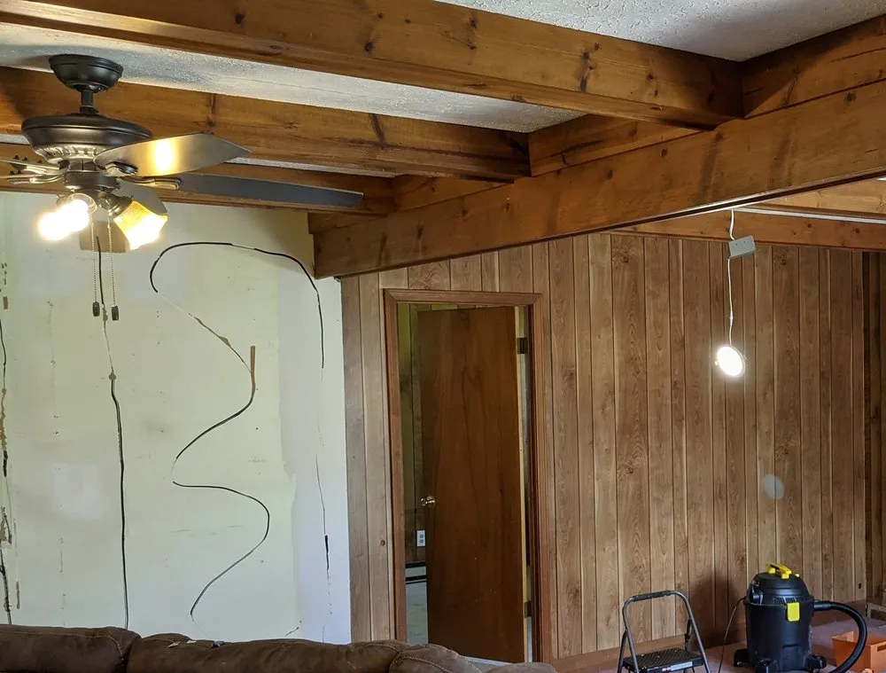 Slide of Karis Construction