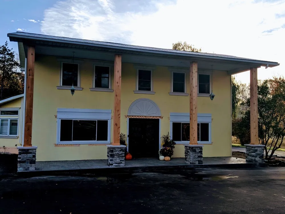 Emergency roof installation experts serving St Clair Shores, MI - Karl's Construction