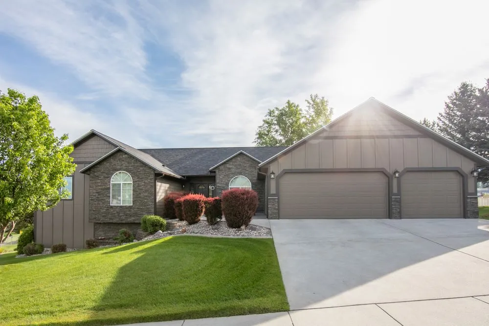 Slide of Kasberg Siding and Remodel