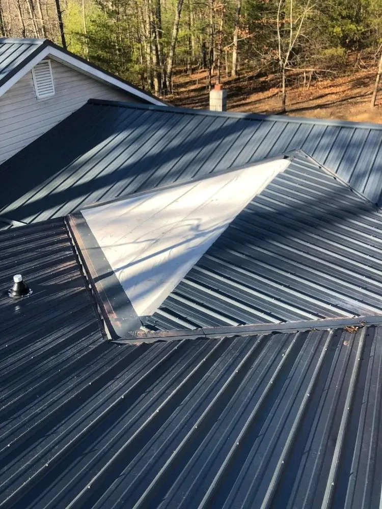 Expert roof replacement with free inspection in Peterstown, WV by Kast Construction