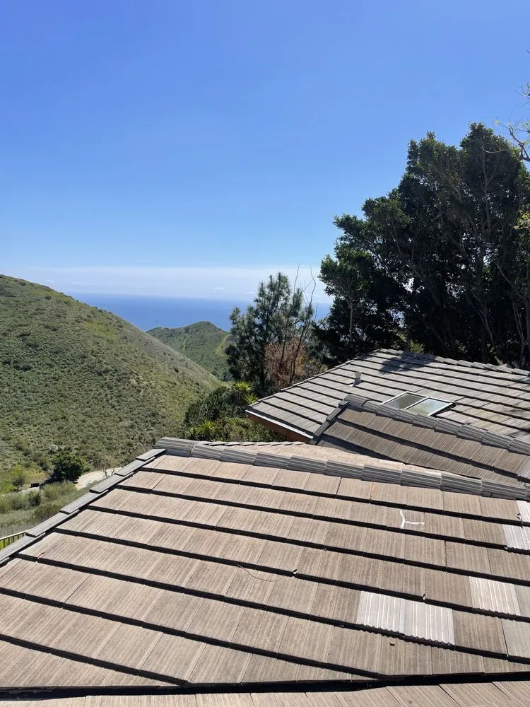 Slide of KAT Roofing