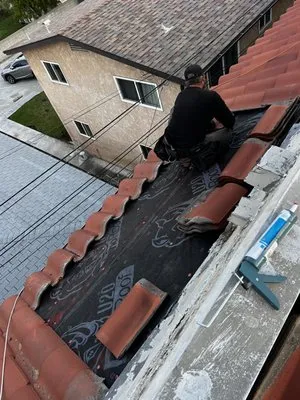 Kayhan's Roofing Logo