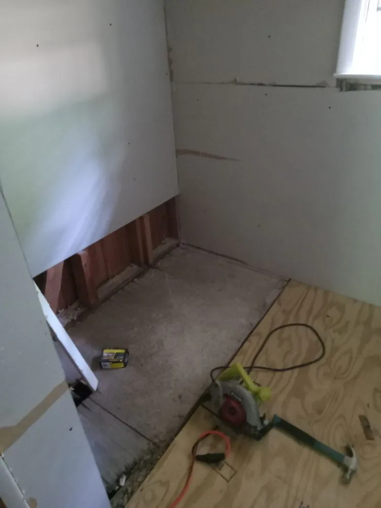 Slide of KD Home Improvements