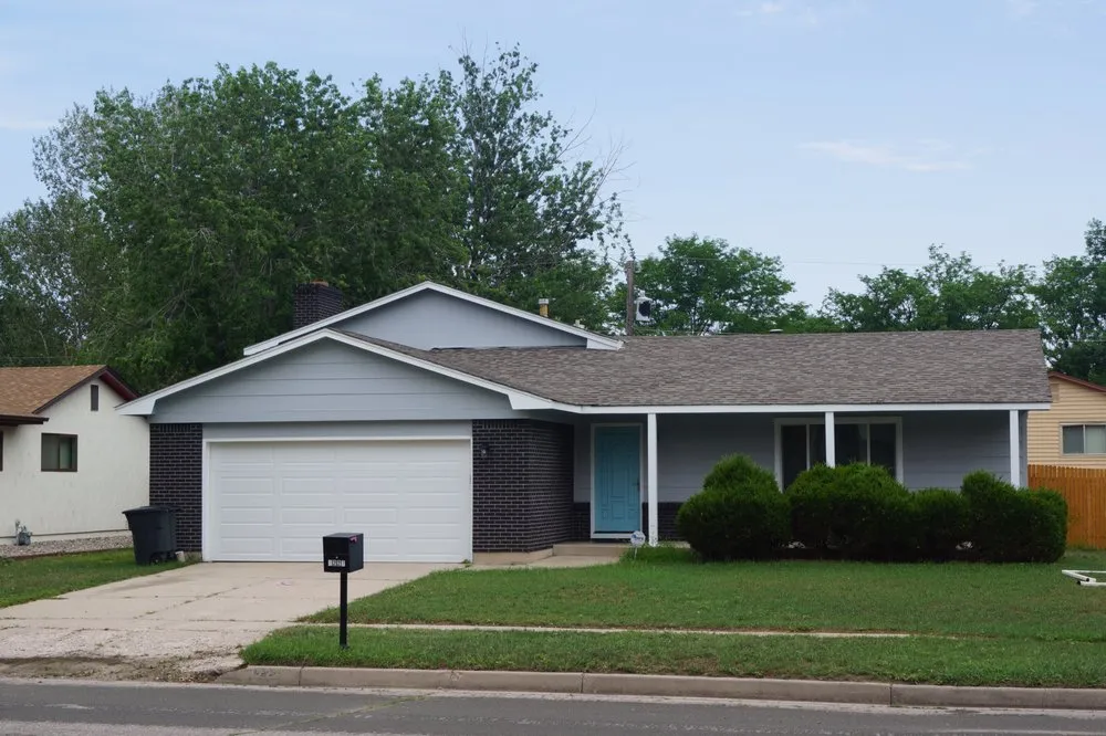 Slide of K&D Roofing and Construction