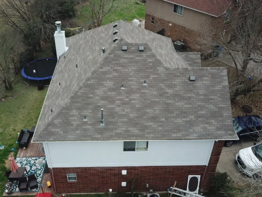 Slide of K&D Roofing