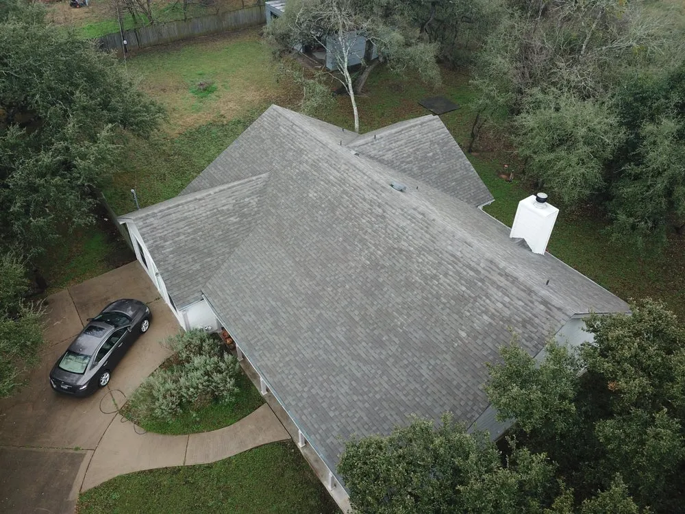 Slide of K&D Roofing