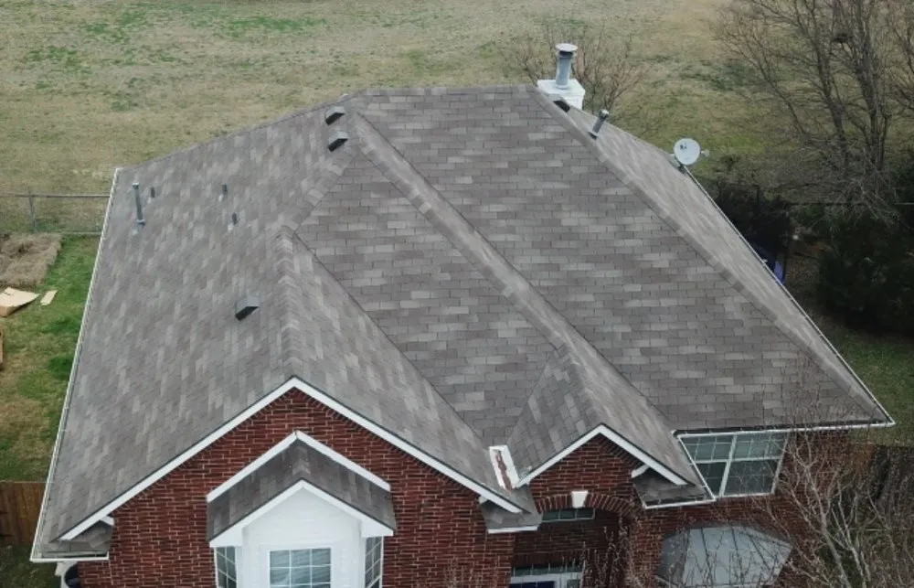 Slide of K&D Roofing