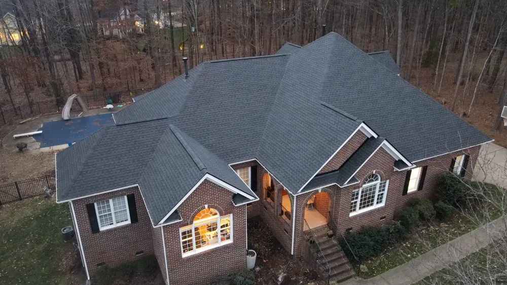 Slide of K&D Roofing