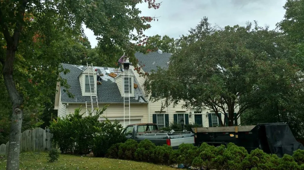 Slide of K&D Roofing