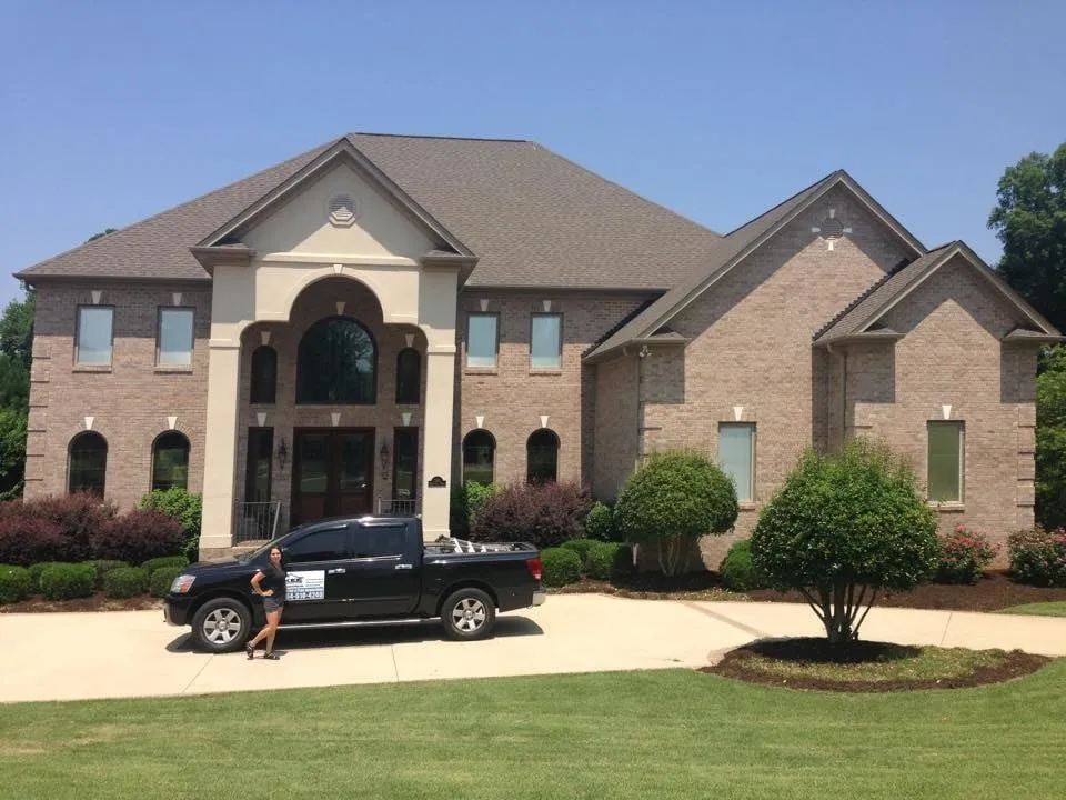 Slide of KEE Roofing