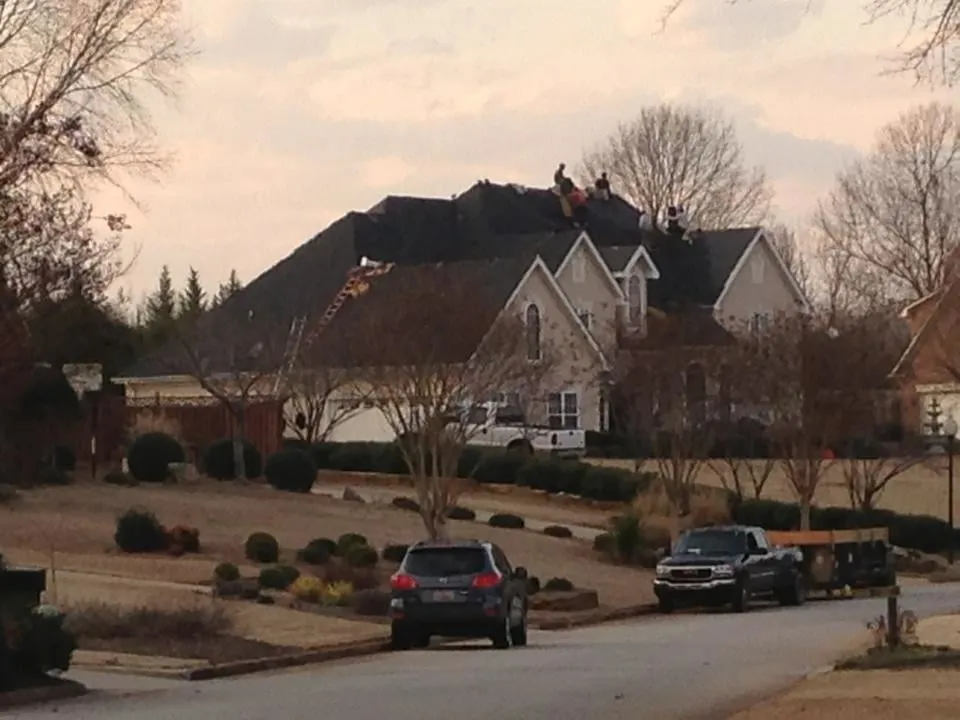 Slide of KEE Roofing