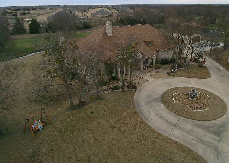 Slide of KEE Roofing