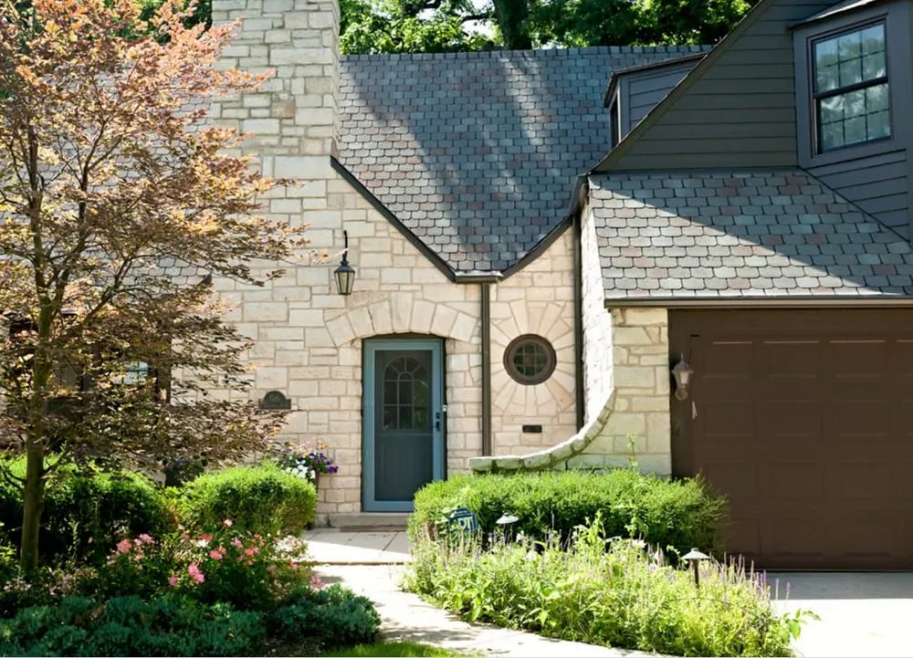 Emergency storm damage roof repair in LaGrange, IL by Keenan Homes
