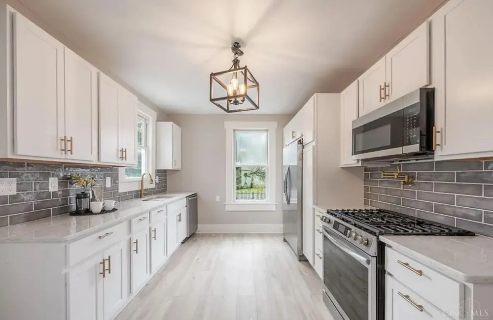 Slide of Kelly Brothers Roofing and Construction