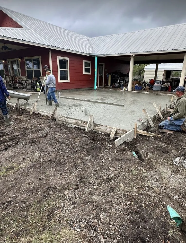 Slide of Kelly Construction