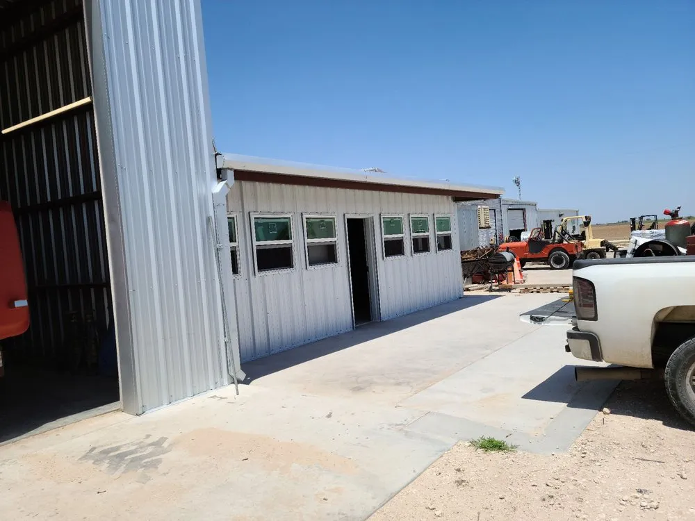 Slide of Kelly Construction