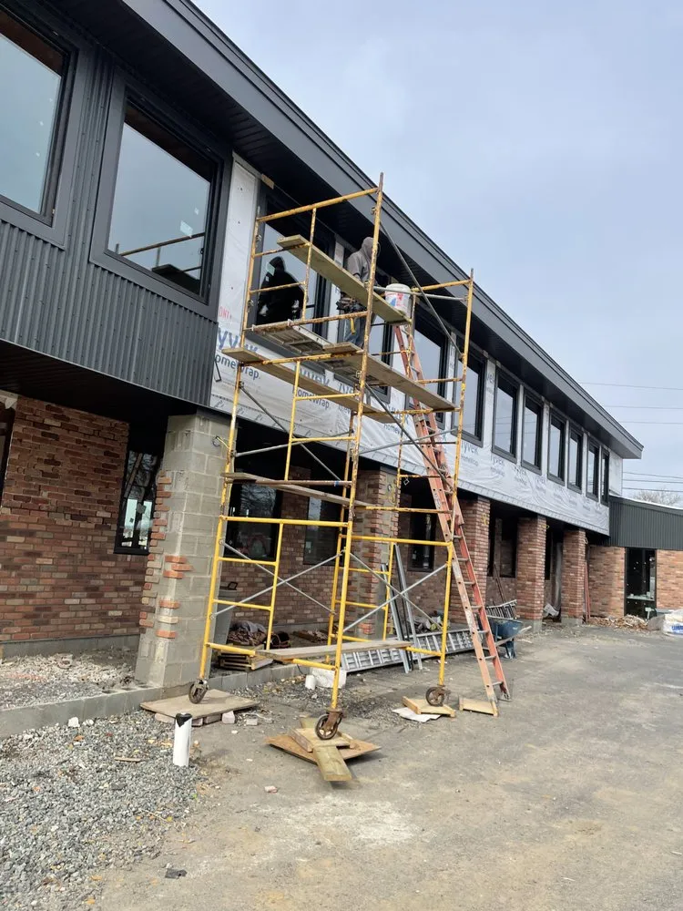 Slide of Kelly Contracting