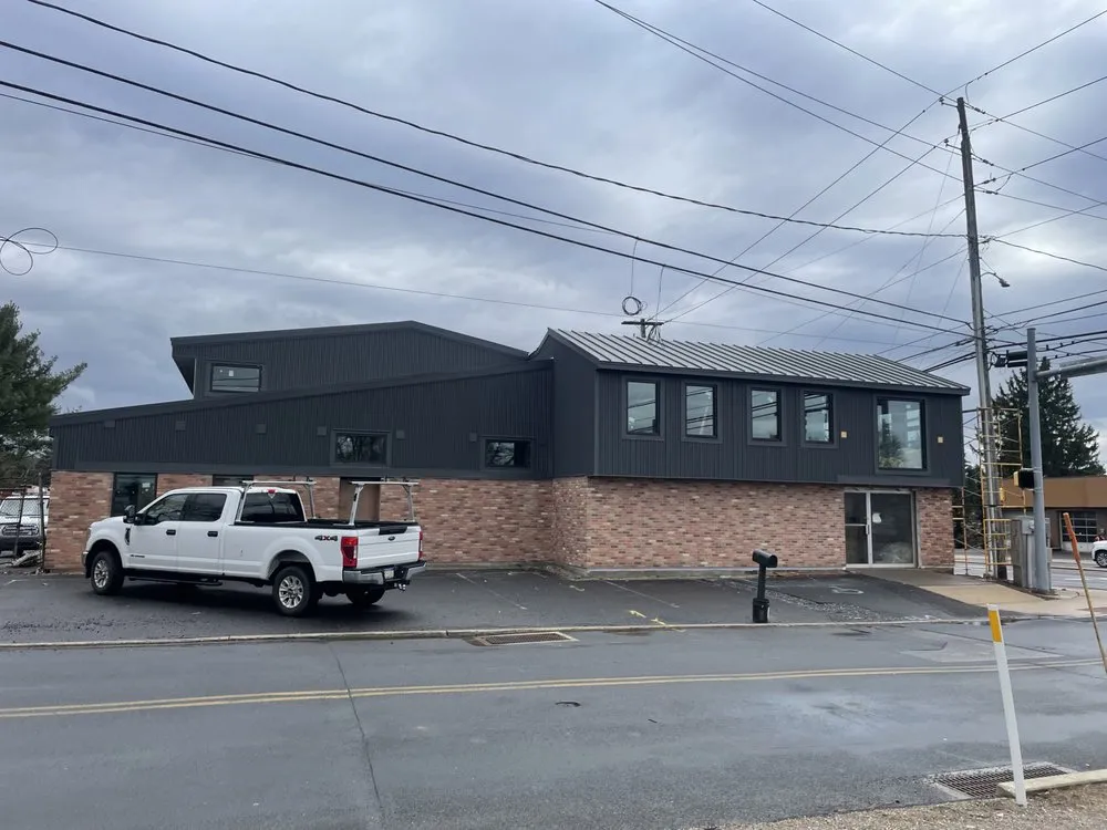 Slide of Kelly Contracting