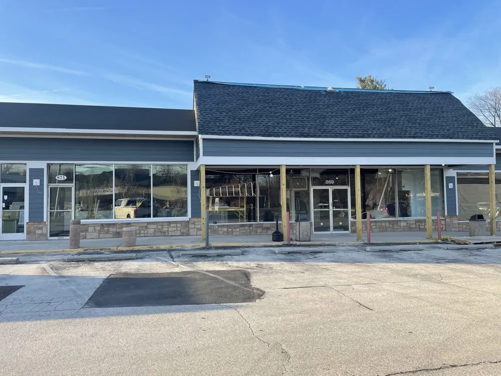 Slide of Kelly Contracting