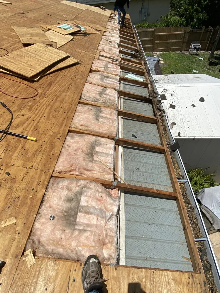 Slide of Kelly Roofing