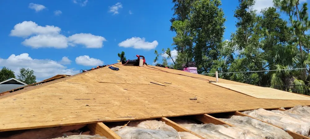 Slide of Kelly Roofing