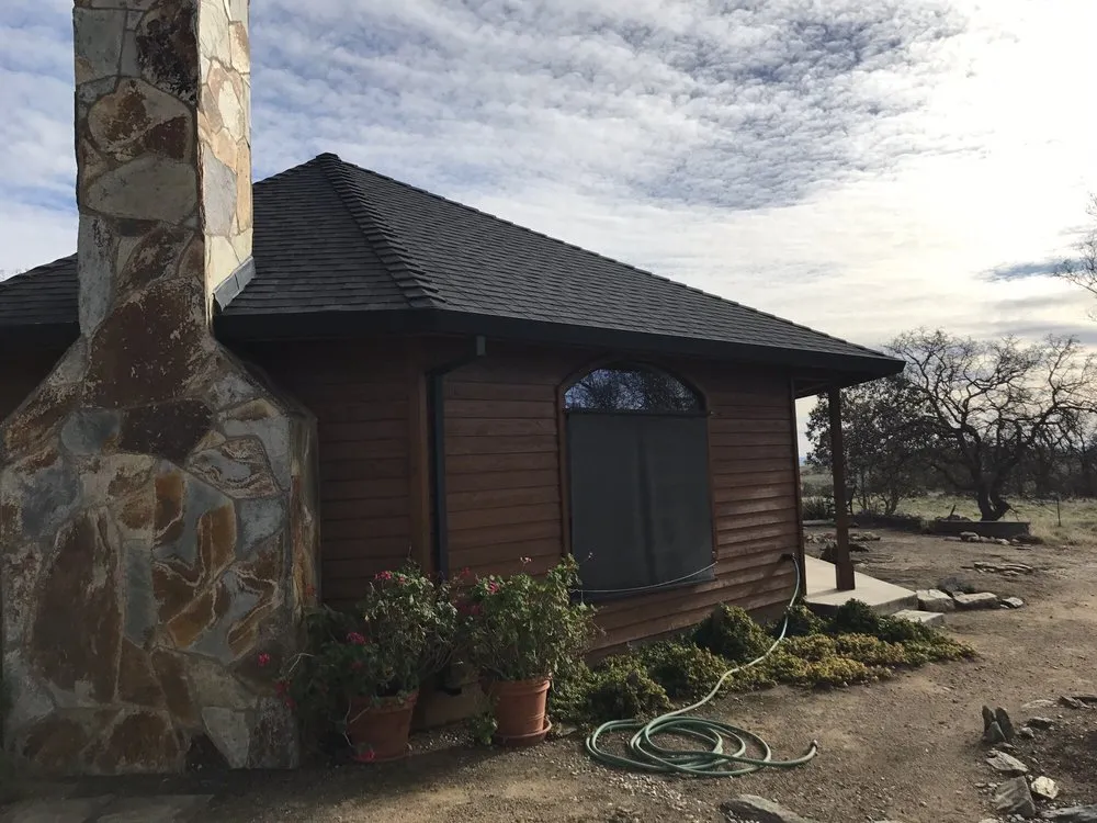 Slide of Kelly Roofing