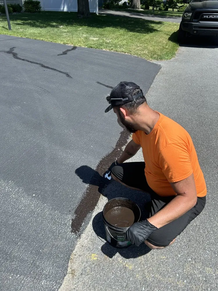 Slide of Kelly’s Roofing And Sealcoating