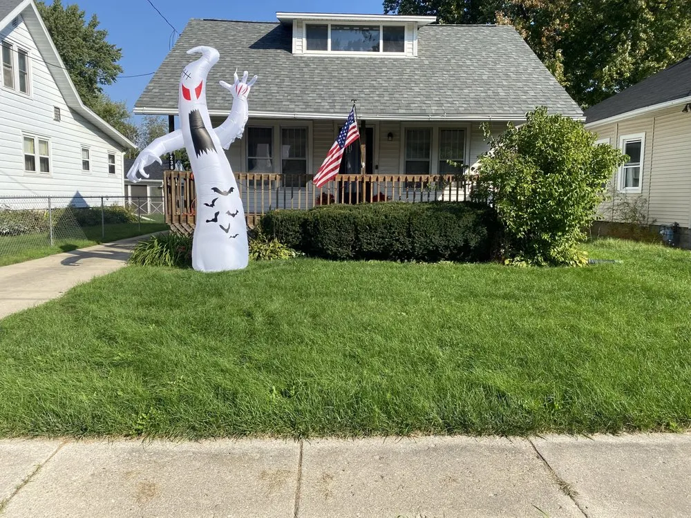 Slide of Ken-Z Roofing