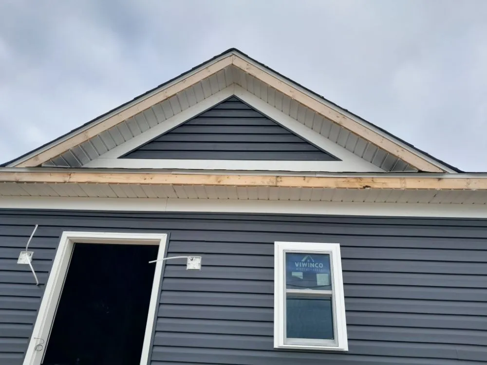 Licensed roof leak repair same-day service across Leipsic, DE - Kennedy Custom Remodeling