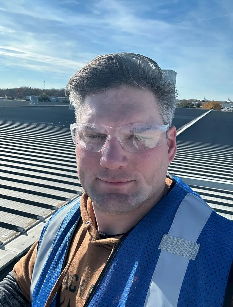 Slide of KennithUpwardRoofing & Remodeling