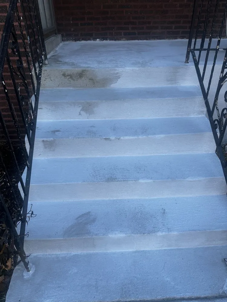 Slide of Kenny Ephraim Roofing