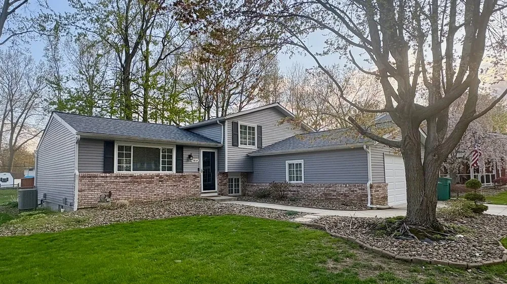 Slide of Ken's Parkhill Roofing