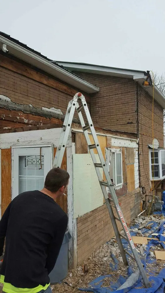 Slide of Kern Konstruction