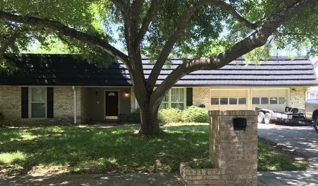 Slide of Kevin's Glass & Roofing