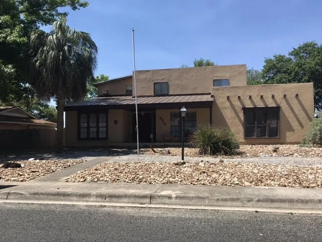 Slide of Kevin's Glass & Roofing