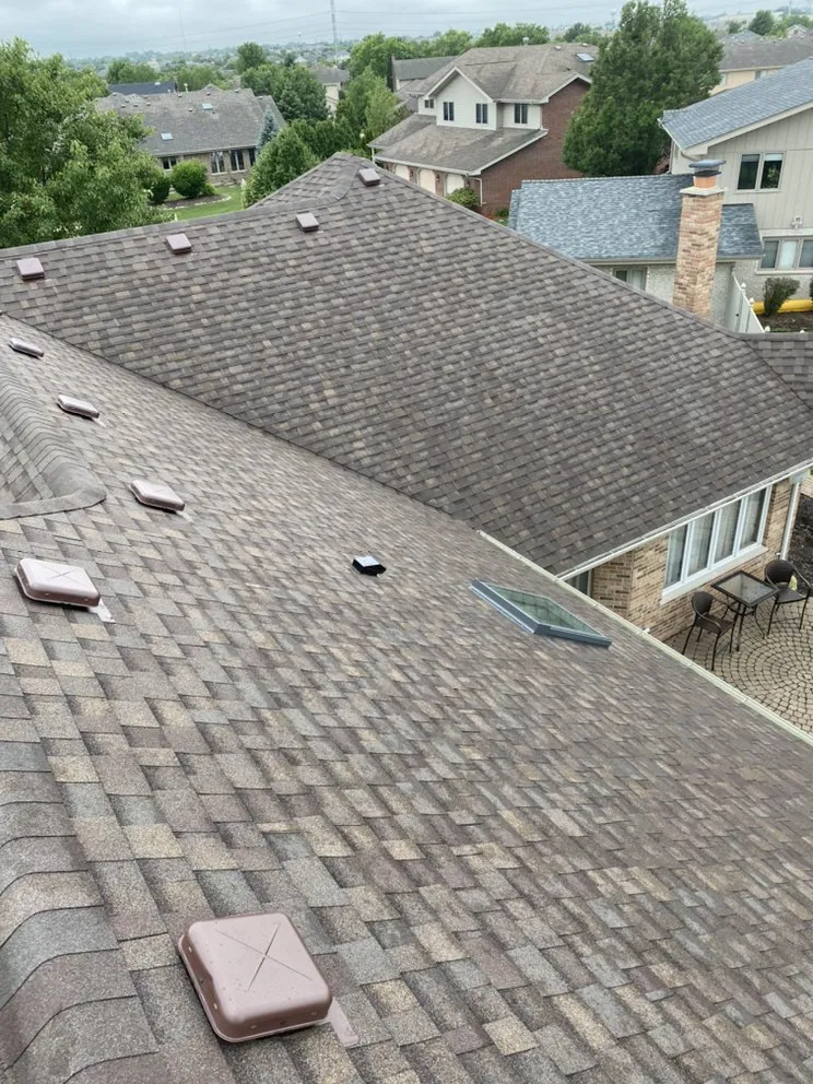 Slide of KG Roofing & Construction