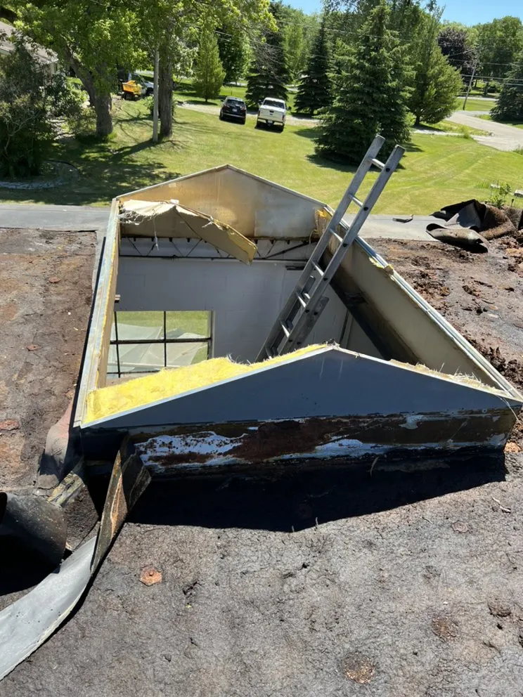 Slide of K&G Roofing