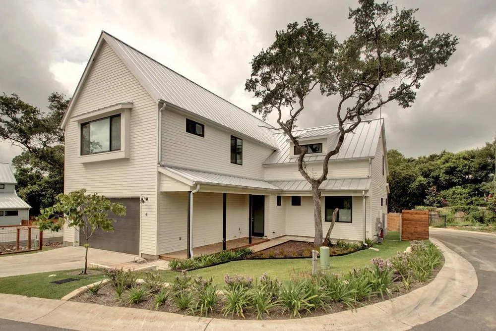 Slide of Kidd Roofing