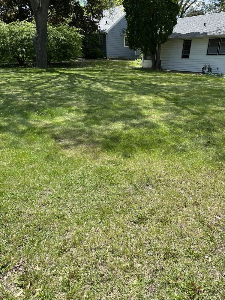 Slide of Kiko Roofing & Lawn Care