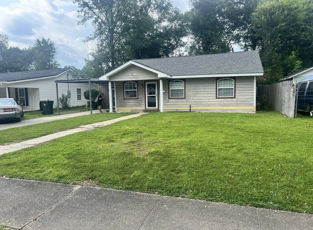Slide of Kinder Roofing and Construction