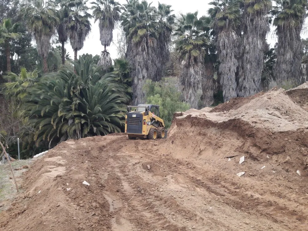 Slide of King Of The Hammer construction 