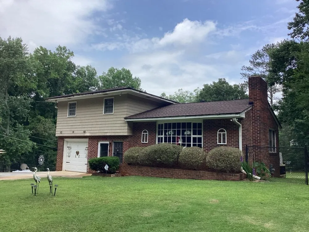 Slide of King's Premium Roofing