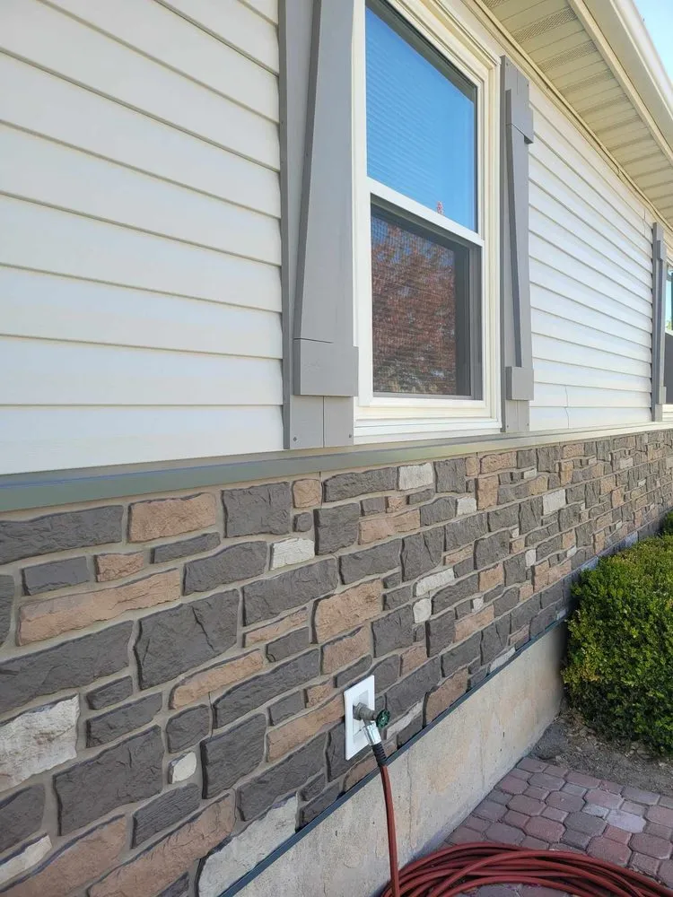 Slide of Kings Roofing and Construction