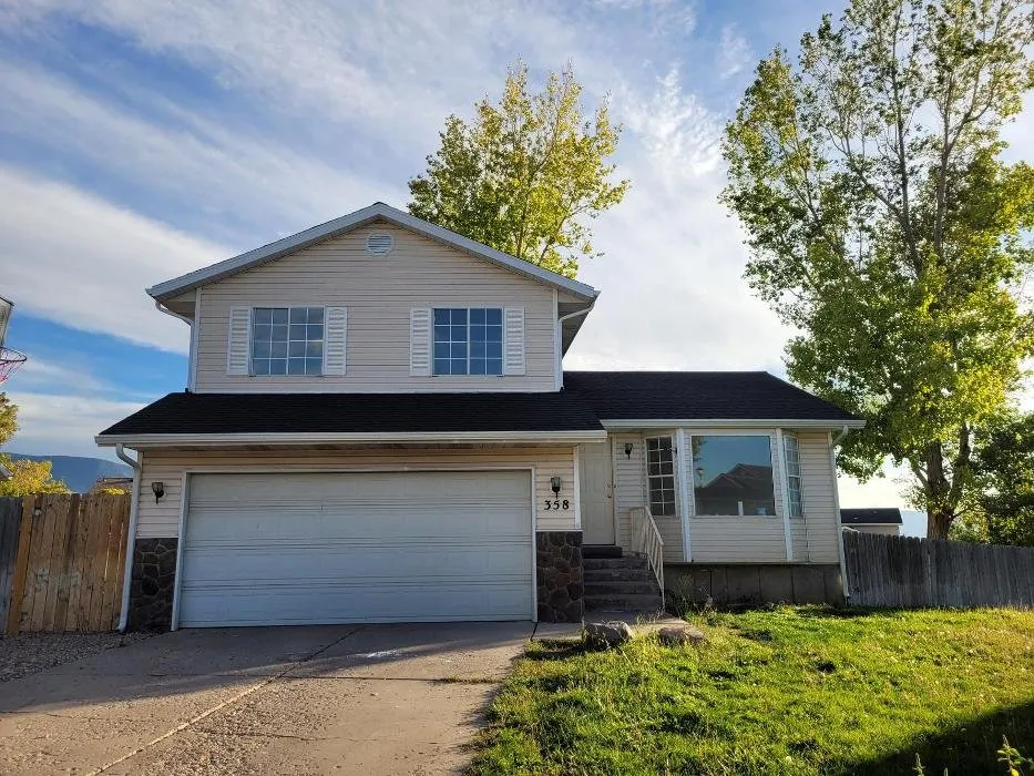 Slide of Kings Roofing and Construction