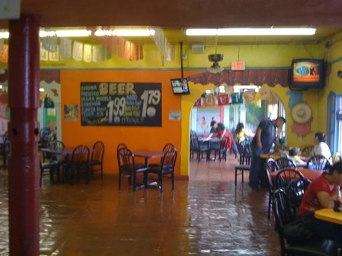 Slide of Kings Roofing NWFL