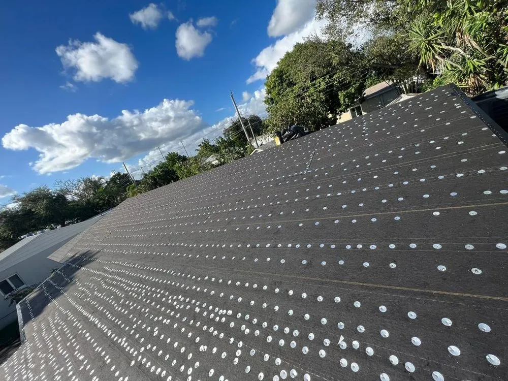 Slide of Kingsman Roofing